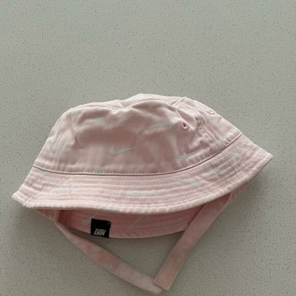 Nike Other - Nike baby pink baby bucket hat